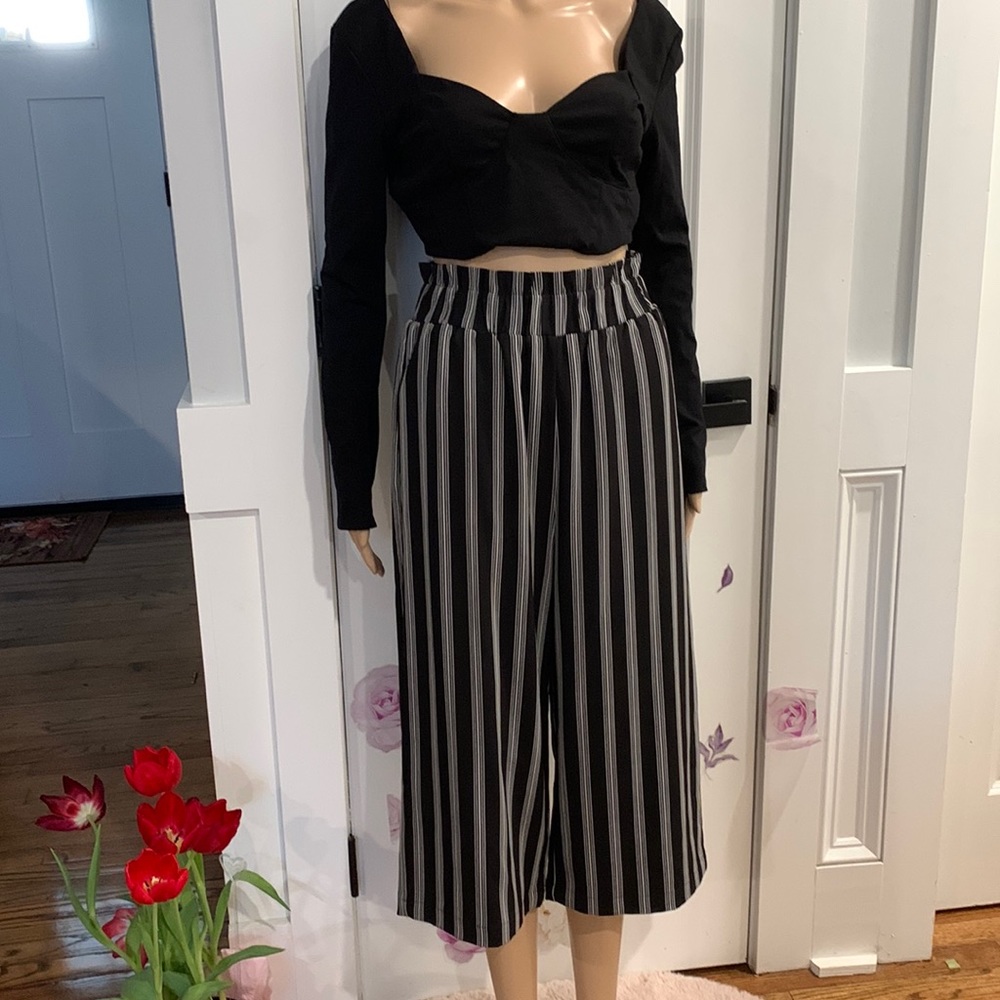 Zara - Picture 2 of 7